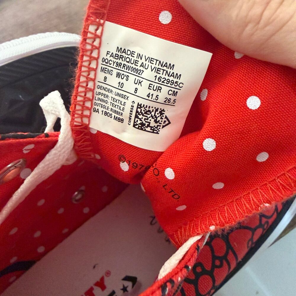 Size 10 Converse Hello Kitty x Wmns Chuck Taylor All Star Hi 'Red shoes sneakers - Picture 6 of 10
